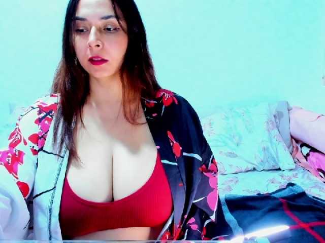 SuzyGamingFairy live cam on BongaCams