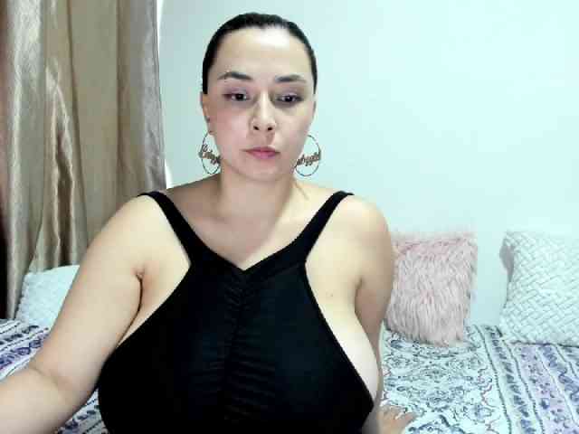 SuzyGamingFairy webcam