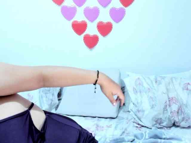 SuzyGamingFairy webcam