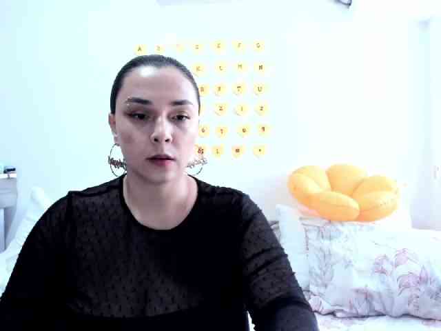 SuzyGamingFairy webcam