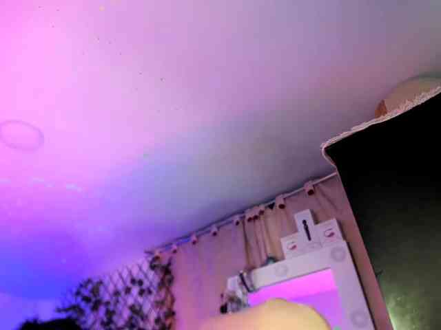 celenefox Live Webcam on BongaCams