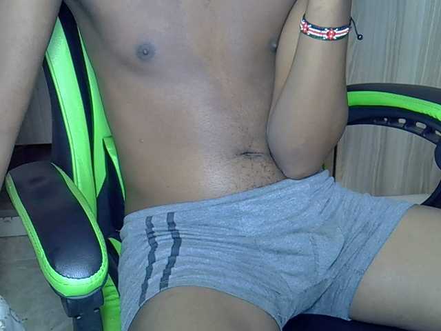 Blacksexyman live webcam show