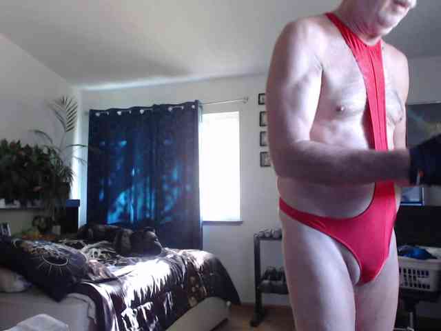 CuzItFeelsGood Live Webcam on BongaCams