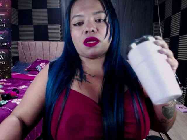 Sweeetgirl23 webcam