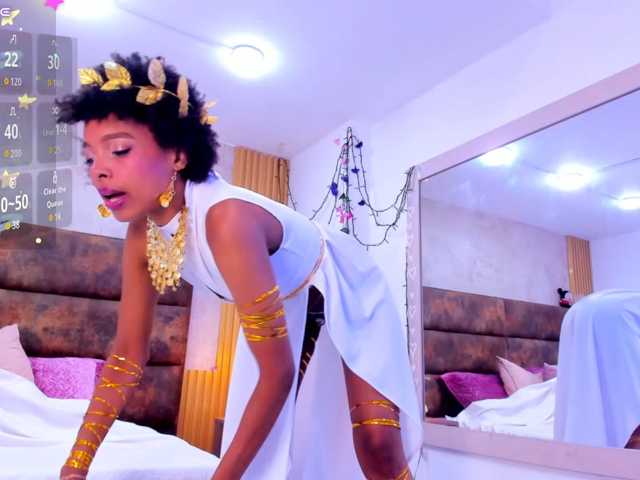 AnnieSanz live cam on BongaCams
