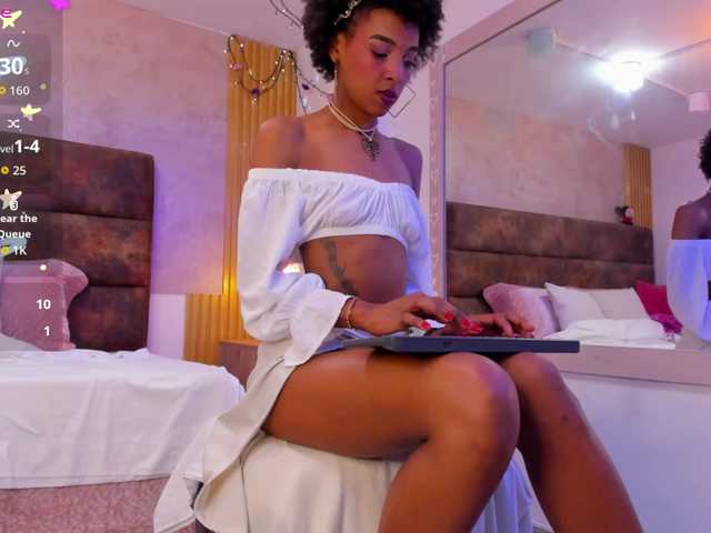 AnnieSanz live cam on BongaCams