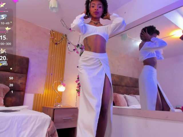 AnnieSanz live cam on BongaCams