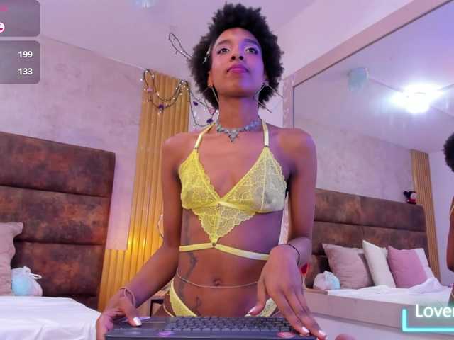 AnnieSanz live cam on BongaCams