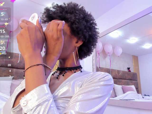 AnnieSanz live cam on BongaCams
