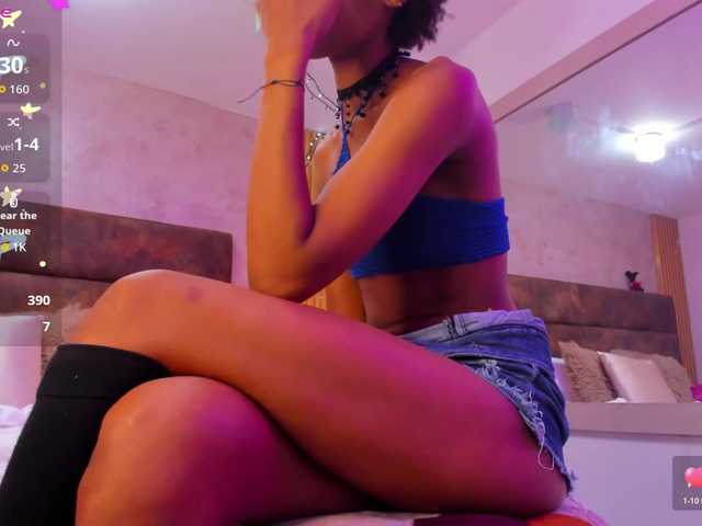 AnnieSanz live cam on BongaCams