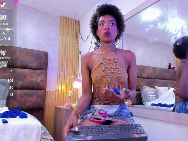 AnnieSanz live cam preview