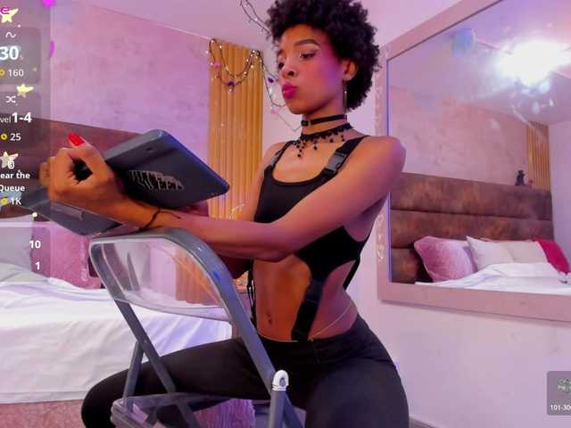 AnnieSanz live cam on BongaCams