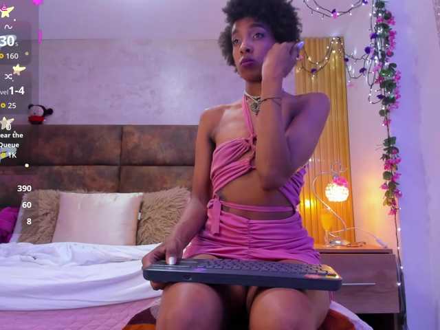 AnnieSanz live cam on BongaCams
