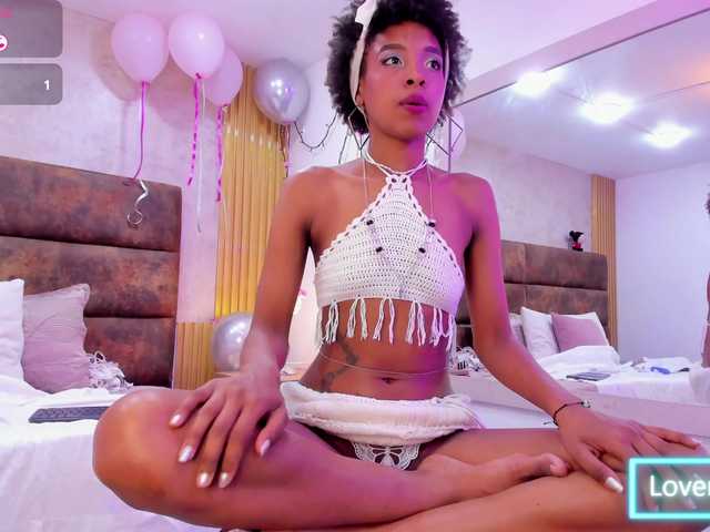 AnnieSanz live cam on BongaCams