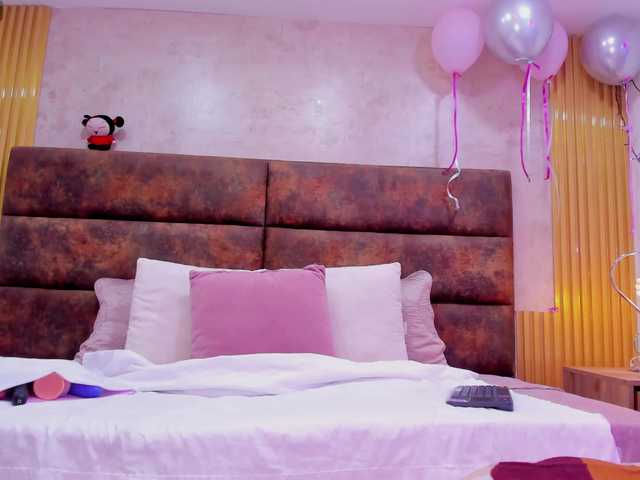 AnnieSanz live cam on BongaCams