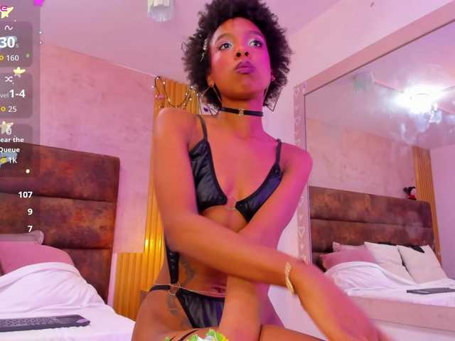 AnnieSanz live cam on BongaCams