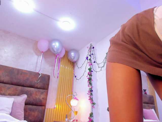 AnnieSanz live cam on BongaCams