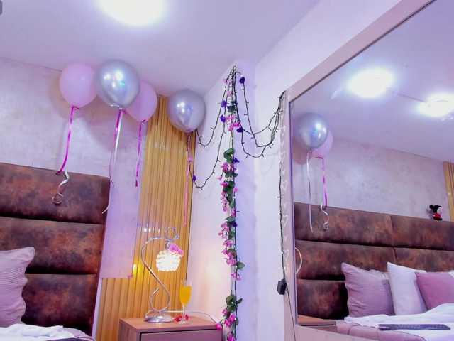 AnnieSanz live cam on BongaCams