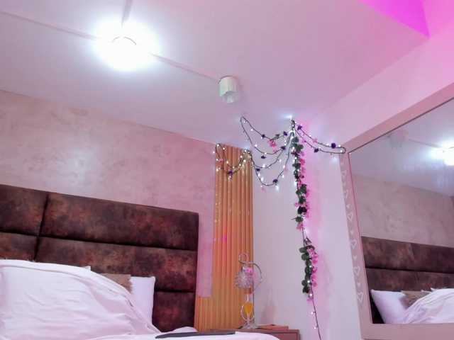 AnnieSanz live cam on BongaCams
