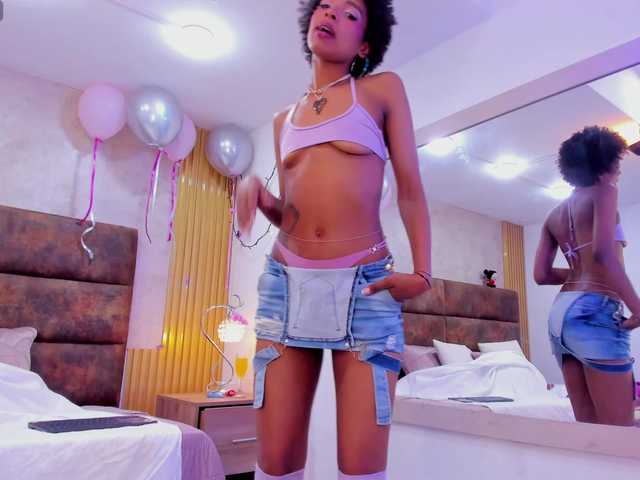 AnnieSanz live cam on BongaCams