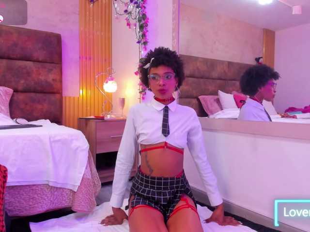 AnnieSanz live cam on BongaCams