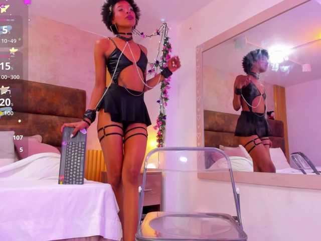 AnnieSanz live cam on BongaCams