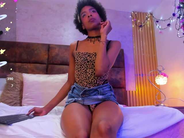 AnnieSanz live cam on BongaCams