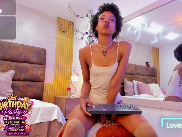 AnnieSanz live cam on BongaCams