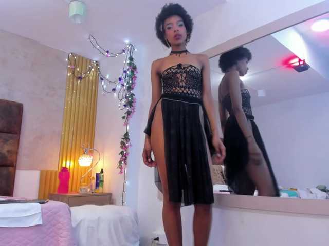 AnnieSanz live cam on BongaCams