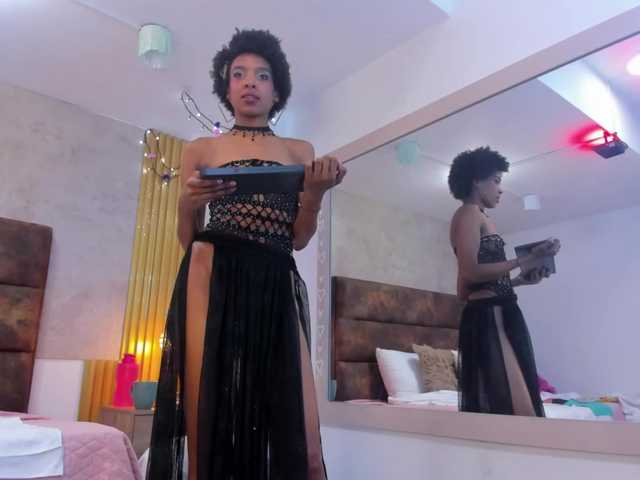 AnnieSanz live cam on BongaCams