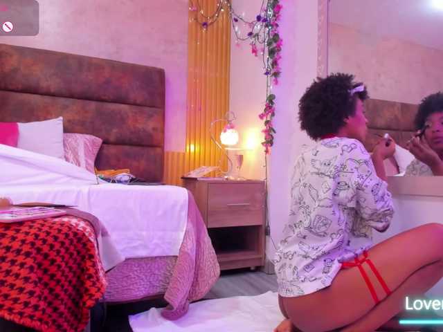 AnnieSanz live cam on BongaCams