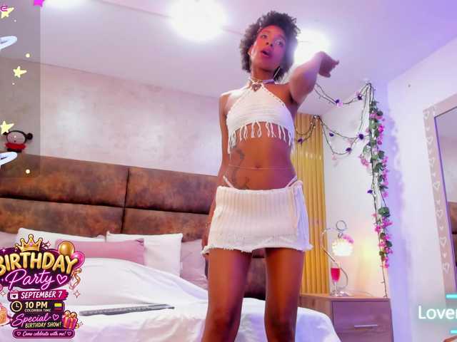 AnnieSanz live cam on BongaCams