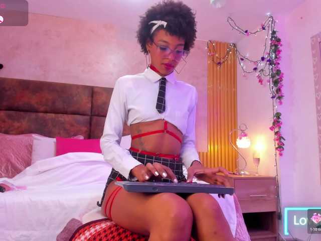 AnnieSanz live webcam show