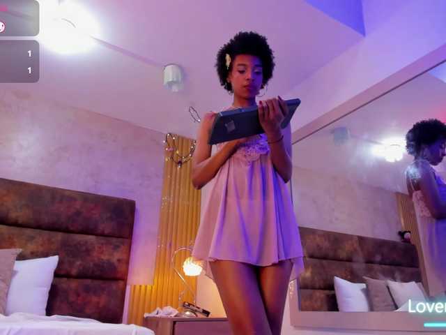 AnnieSanz live cam on BongaCams