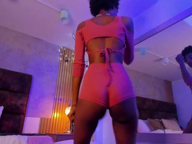 AnnieSanz live cam on BongaCams