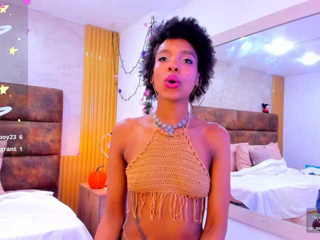 AnnieSanz live cam on BongaCams