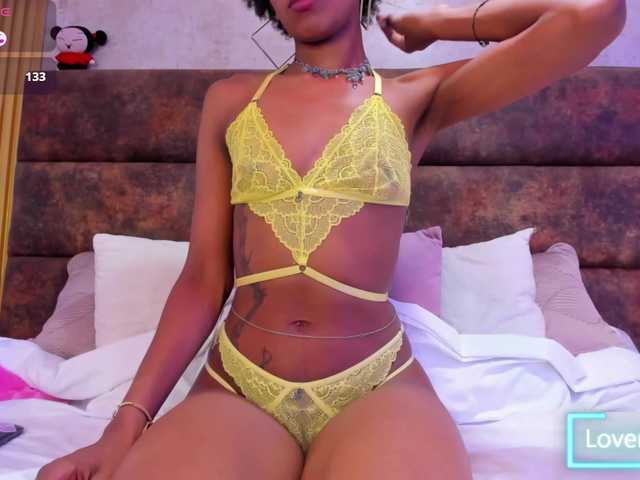AnnieSanz live cam on BongaCams