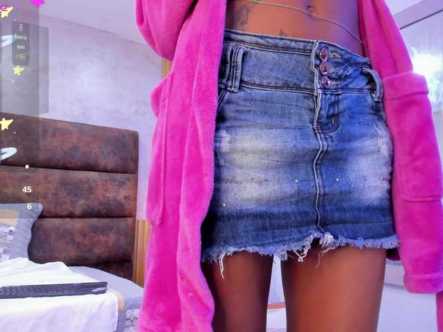 AnnieSanz live cam on BongaCams