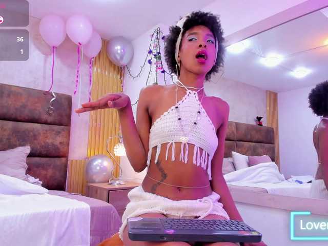 AnnieSanz live cam on BongaCams