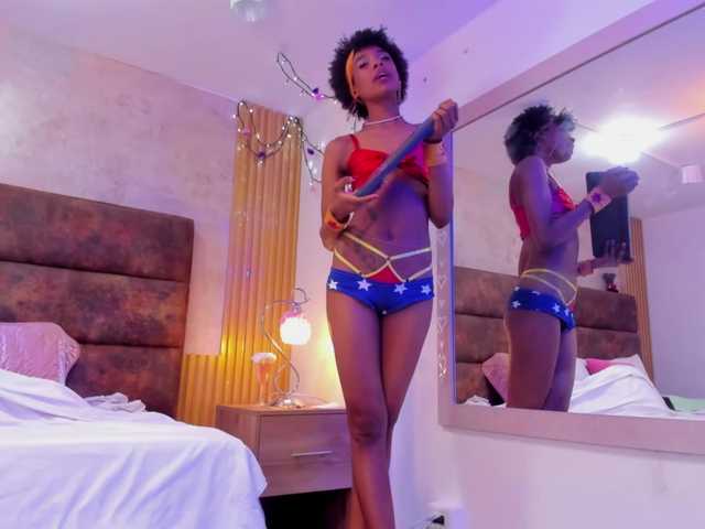 AnnieSanz live cam on BongaCams