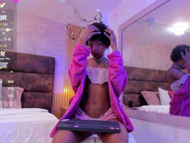 AnnieSanz live cam on BongaCams