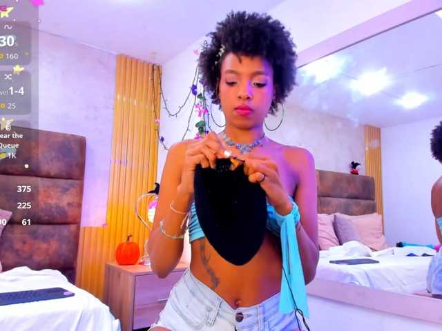 AnnieSanz, en directo ahora en BongaCams