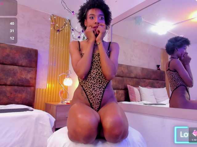 AnnieSanz live cam on BongaCams