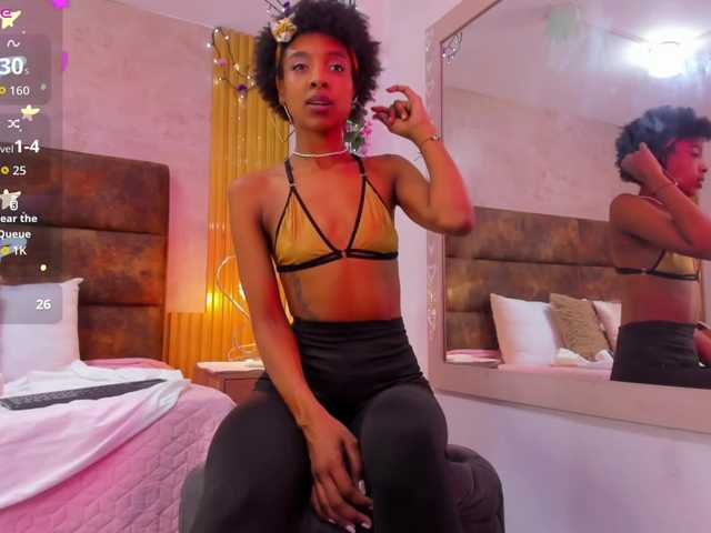 AnnieSanz live cam on BongaCams