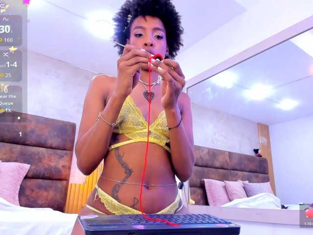 AnnieSanz live cam on BongaCams