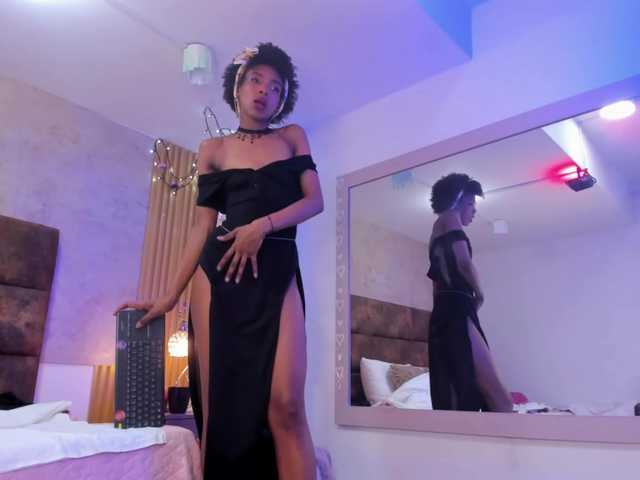 AnnieSanz live cam on BongaCams