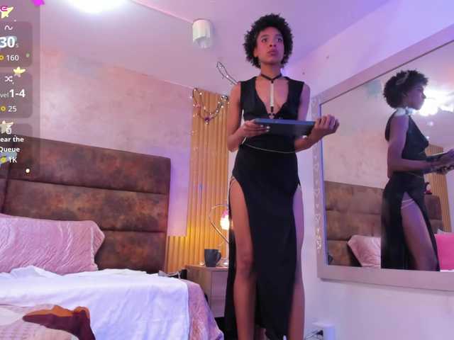 AnnieSanz live cam on BongaCams