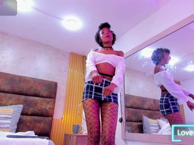 AnnieSanz live cam on BongaCams