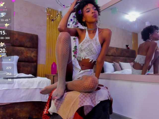 AnnieSanz live cam on BongaCams