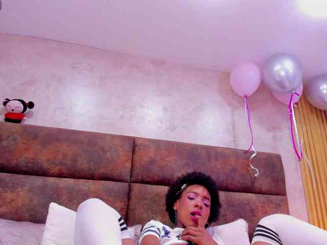 Modelo: AnnieSanz